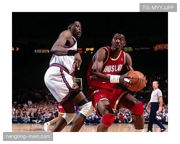 奥拉朱旺背身单打制造低位统治力胜过约基奇