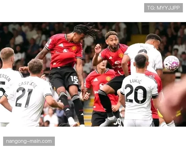 曼联更衣室矛盾再度曝光，内部关系紧张影响球队稳定性